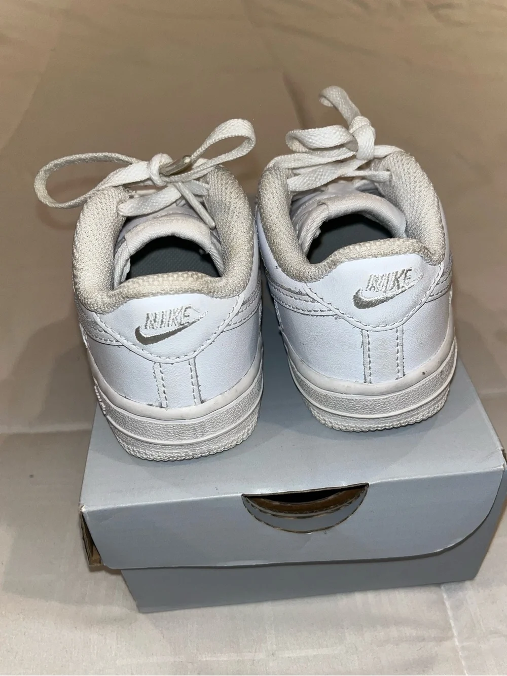 Nike Toddler Air Force’s Low-Top - 7c